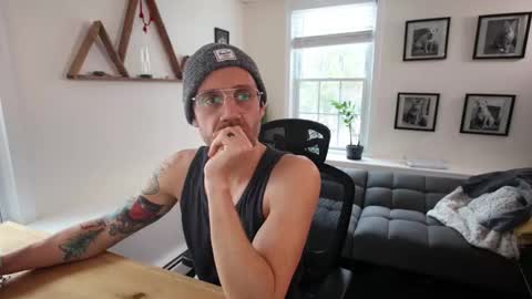 BradBronton online show from February 17, 6:14 pm