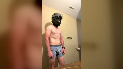 Snapshot of bradcarter96 chatting on July 17, 12:06 am Anonymous Biker online show from July 17, 12:06 am