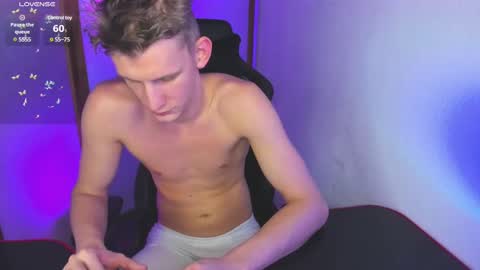 Snapshot of bradmaloney chatting on March 6, 5:24 am brad maloney online show from March 6, 5:24 am