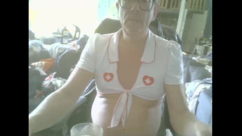 Snapshot of bradysboy chatting on April 20, 8:39 am bradysboy online show from April 20, 8:39 am