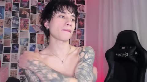 Snapshot of brand741 chatting on October 21, 5:08 am Brand online show from October 21, 5:08 am