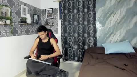 Snapshot of brandom_brook chatting on June 21, 4:48 am brandom_brook online show from June 21, 4:48 am