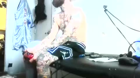 Snapshot of brandonchampagne7 chatting on November 22, 10:14 am brandonchampagne7 online show from November 22, 10:14 am