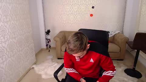 Snapshot of brandontatex chatting on October 21, 10:49 am BrandonTateX online show from October 21, 10:49 am