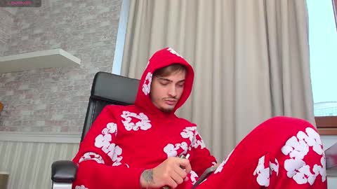 Snapshot of brandontatex chatting on November 27, 12:18 pm BrandonTateX online show from November 27, 12:18 pm