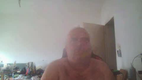 Snapshot of brandtscheit626440 chatting on October 20, 12:49 pm brandtscheit626440 online show from October 20, 12:49 pm
