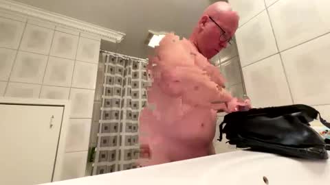 Brandx420 online show from April 12, 9:20 pm