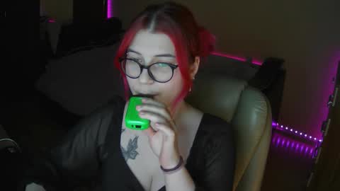 brandy_wow online show from February 20, 8:09 pm