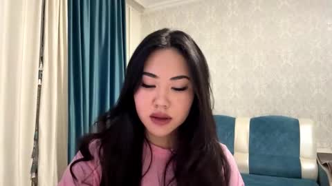 Snapshot of brandysveum chatting on October 13, 4:40 pm Aypril online show from October 13, 4:40 pm