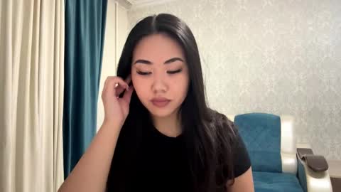 Snapshot of brandysveum chatting on October 16, 3:13 pm Aypril online show from October 16, 3:13 pm