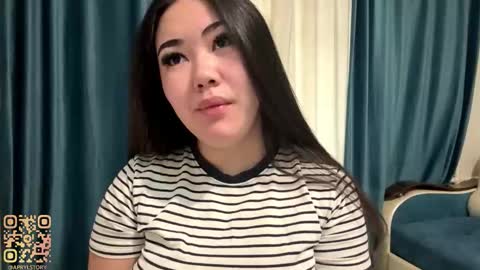 Snapshot of brandysveum chatting on November 1, 2:35 am Aypril online show from November 1, 2:35 am