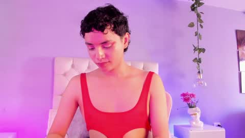 Snapshot of brann_tadzio chatting on December 17, 4:43 pm online show from December 17, 4:43 pm