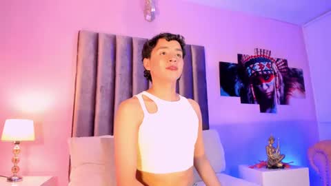 Snapshot of brann_tadzio chatting on February 10, 1:14 am online show from February 10, 1:14 am