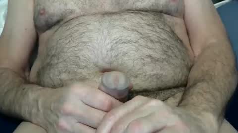 Snapshot of branngnu chatting on January 6, 12:03 am branngnu online show from January 6, 12:03 am