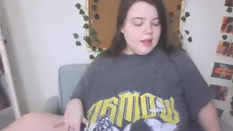 Snapshot of brattyprincess_emma chatting on September 10, 7:25 pm Emma online show from September 10, 7:25 pm