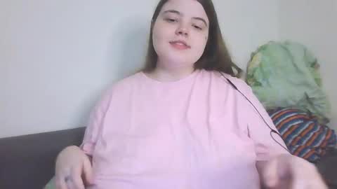 Snapshot of brattyprincess_emma chatting on October 5, 5:22 pm Emma online show from October 5, 5:22 pm