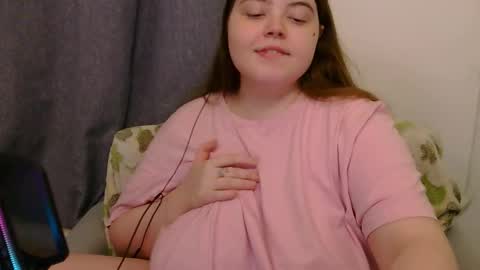 Snapshot of brattyprincess_emma chatting on October 31, 7:59 pm Emma online show from October 31, 7:59 pm