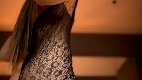 Snapshot of brattyscarlet chatting on May 27, 5:48 am Scarlet online show from May 27, 5:48 am