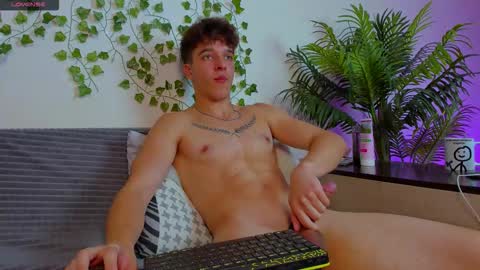 Johny Bravo online show from September 18, 3:03 pm