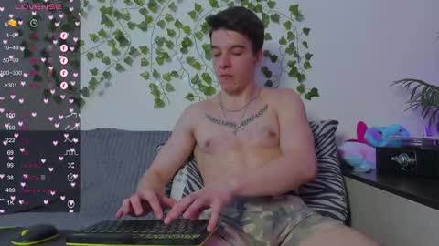 Johny Bravo online show from April 18, 1:26 pm