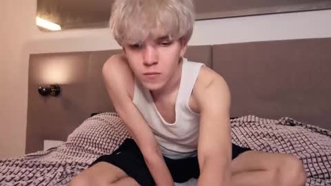 Snapshot of braxiboy chatting on June 8, 2:39 pm Brax online show from June 8, 2:39 pm