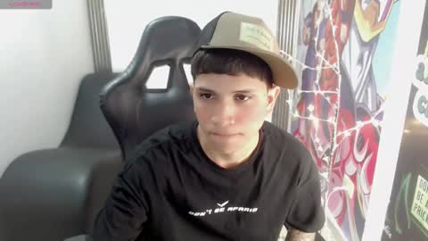 Snapshot of brayan_lopezz chatting on January 27, 12:37 pm BRAYAN online show from January 27, 12:37 pm