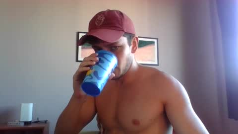 braziliangoodboy online show from April 19, 7:49 pm