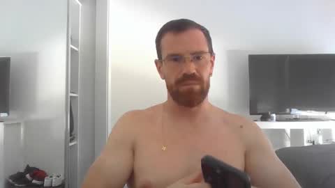 Snapshot of brazzoaussie chatting on October 11, 12:54 am brazzoaussie online show from October 11, 12:54 am