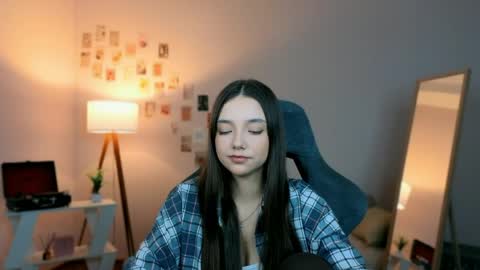 Rachel online show from April 17, 7:17 pm