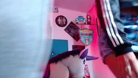 Snapshot of breazer__ chatting on October 30, 1:29 am breazer__ online show from October 30, 1:29 am