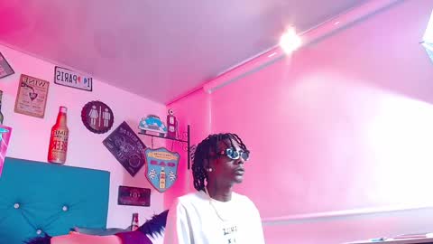 Snapshot of breazer__ chatting on October 31, 5:47 pm breazer__ online show from October 31, 5:47 pm