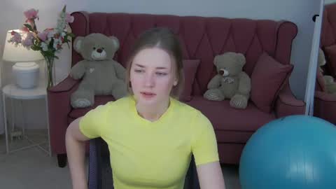 Bree online show from April 15, 11:39 am