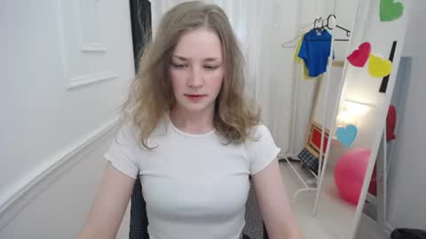 Snapshot of bree_sky chatting on July 3, 11:05 am Bree online show from July 3, 11:05 am
