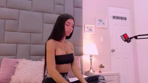 Bree  online show from February 13, 12:00 pm