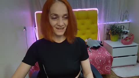 breeterner online show from February 4, 8:06 pm