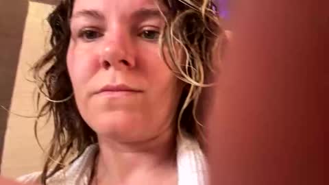 Brenda online show from May 3, 4:02 pm