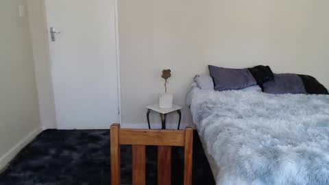 Snapshot of brendansexyboy098754 chatting on December 10, 1:22 pm ask me lol online show from December 10, 1:22 pm