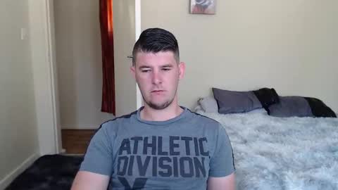 Snapshot of brendansexyboy098754 chatting on December 11, 8:47 am ask me lol online show from December 11, 8:47 am