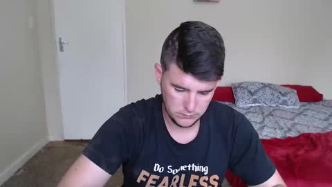 Snapshot of brendansexyboy098754 chatting on December 16, 2:49 pm ask me lol online show from December 16, 2:49 pm