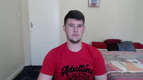 Snapshot of brendansexyboy098754 chatting on December 26, 9:01 am ask me lol online show from December 26, 9:01 am