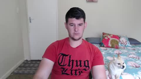 Snapshot of brendansexyboy098754 chatting on December 30, 6:09 am ask me lol online show from December 30, 6:09 am