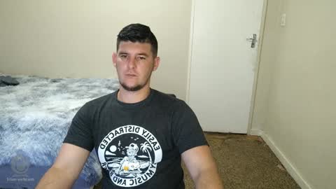 Snapshot of brendansexyboy098754 chatting on January 14, 5:12 pm ask me lol online show from January 14, 5:12 pm