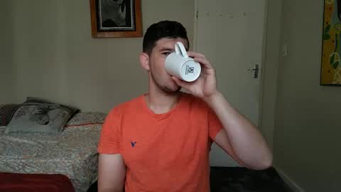 Snapshot of brendansexyboy098754 chatting on March 3, 5:42 am ask me lol online show from March 3, 5:42 am