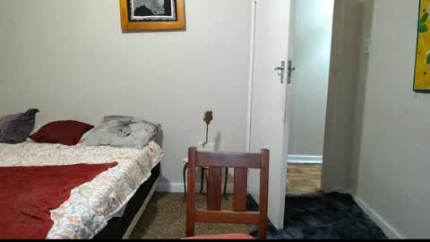 Snapshot of brendansexyboy098754 chatting on March 5, 4:02 am ask me lol online show from March 5, 4:02 am