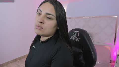 BRENDDA  online show from April 5, 3:15 am