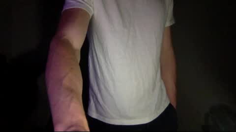 Snapshot of brentbow4 chatting on February 28, 4:13 am Brent Bowers online show from February 28, 4:13 am
