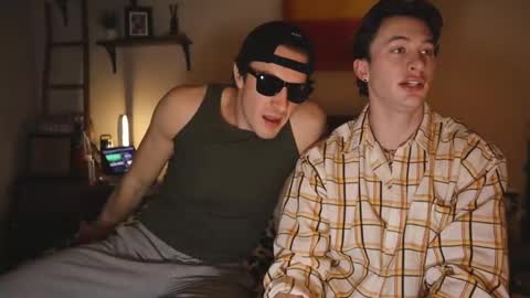 Snapshot of brentonverde chatting on January 12, 10:54 pm brentonverde online show from January 12, 10:54 pm