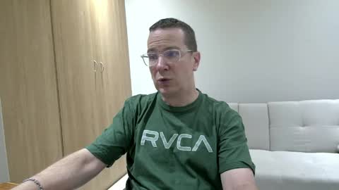 Brett online show from April 7, 6:41 pm