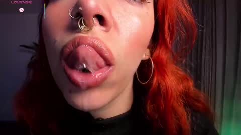 Snapshot of bri_von_dhara_ chatting on September 13, 10:04 am Bri online show from September 13, 10:04 am