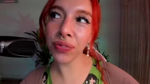 Snapshot of bri_von_dhara_ chatting on September 14, 3:22 pm Bri online show from September 14, 3:22 pm